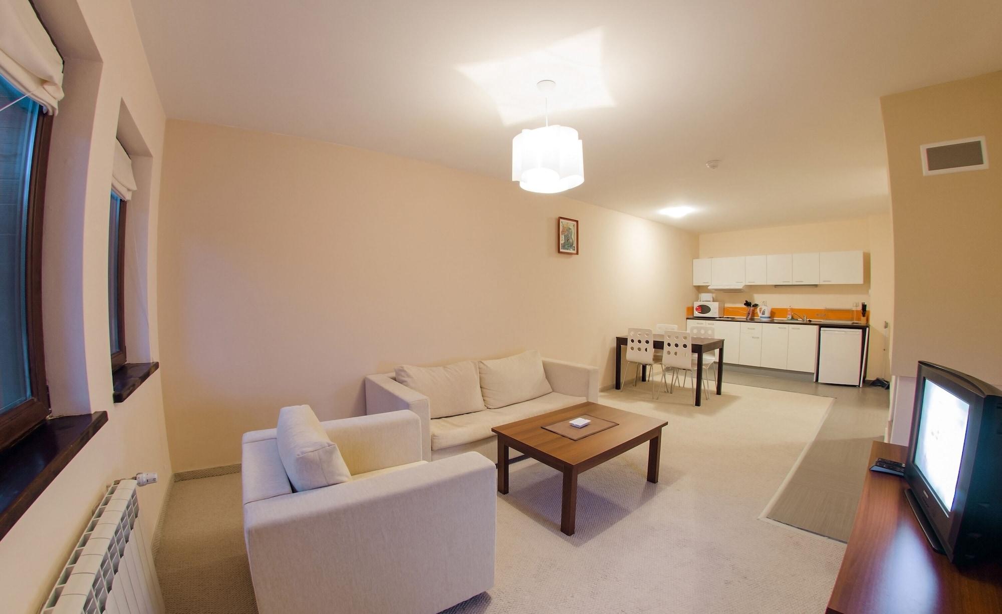 Green Life Family Apartments פמפורובו מראה חיצוני תמונה