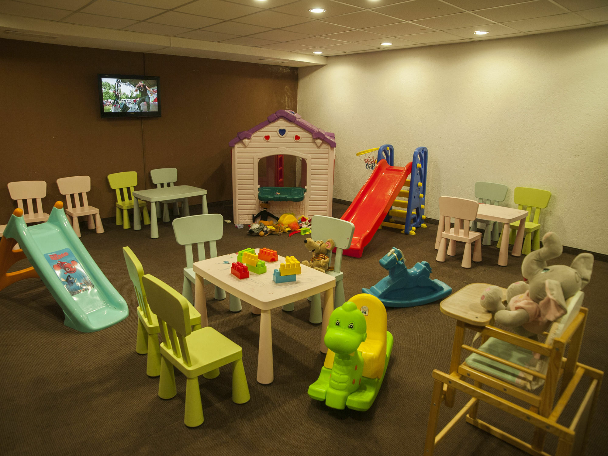 Green Life Family Apartments פמפורובו מראה חיצוני תמונה
